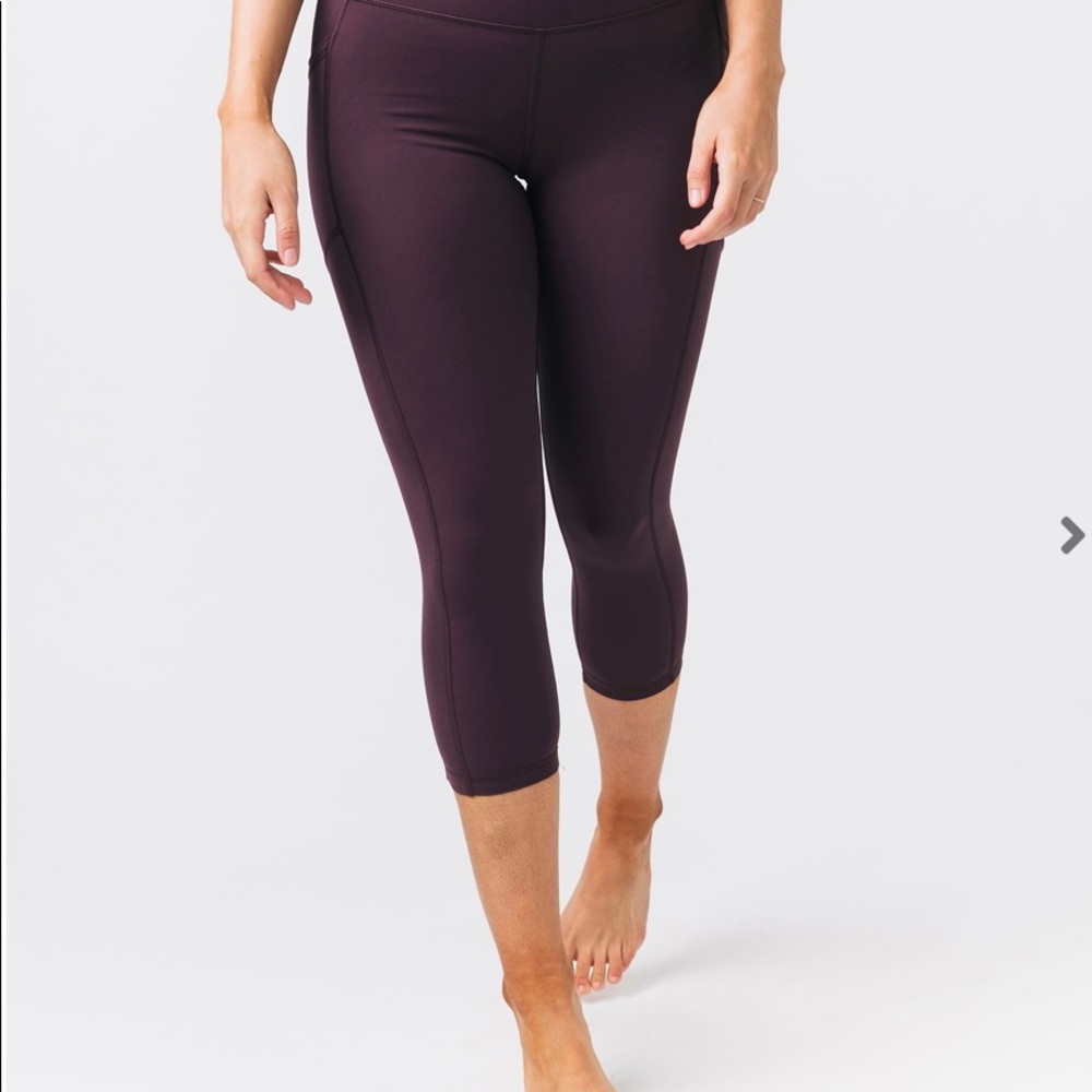Zyia active wine pocket brilliant hi-rise Capri 20” size 14-16